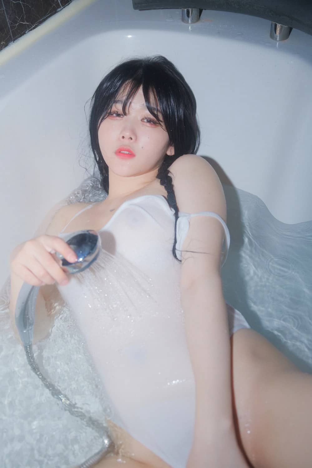 乐摄图[YO-U] Zia (지아) - Shower [186P2V5.4G]预览图1